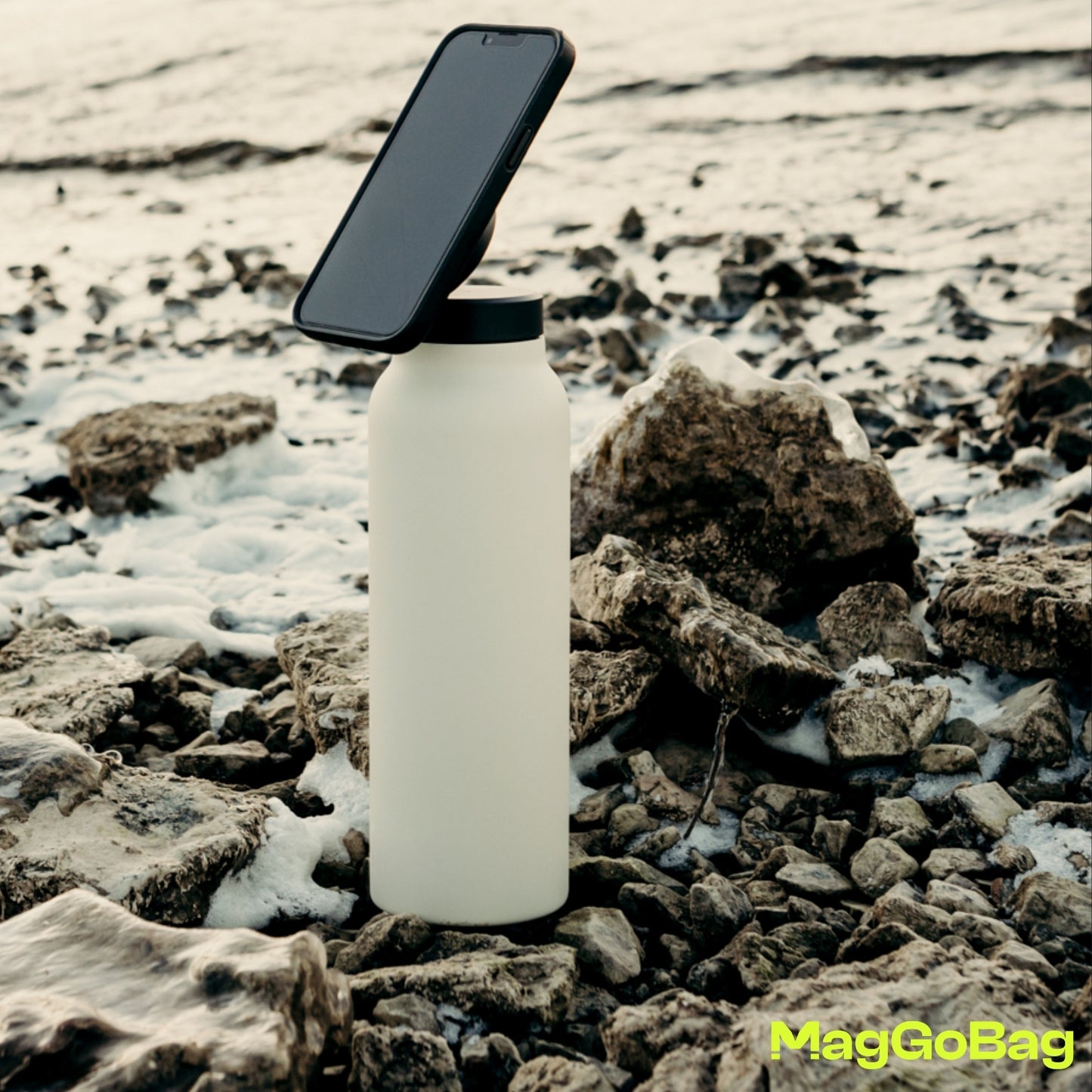 MagGoBag™ Magnetic Bottle